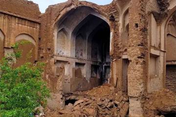سیل به ۲۰۰ خانه تاریخی در یزد آسیب زد