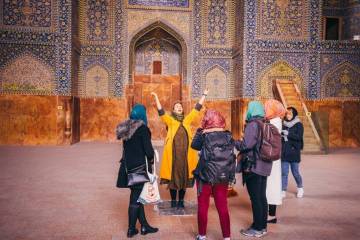هشدار درباره موج مهاجرت راهنمایان گردشگری