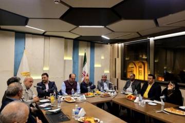 باید گوش وزارت گردشگری را بپیچانیم