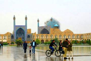 گرانی ۶۰۰ درصدی هتل و رستوران | مردم قید تفریح را میزنند