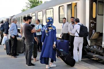 آغاز پیش فروش بلیط قطار اردیبهشت ۱۴۰۲ از ۲۲ فروردین