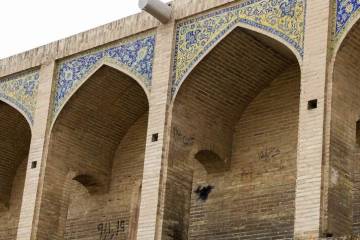 تخریب بناهای تاریخی در شب چهارشنبهسوری + عکس