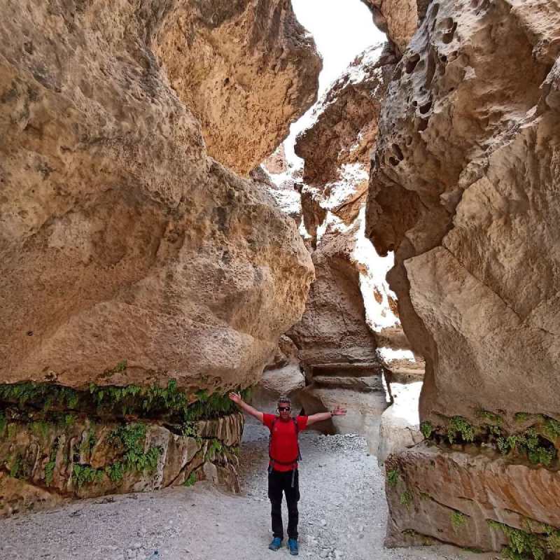 پرویز شجاعی پارسا - ۱۰۰ مسیر طبیعت گردی ایران