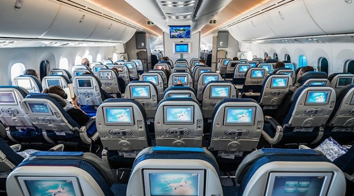 هر ساعت پرواز داخلی : ۹۳۰ هزار تومان