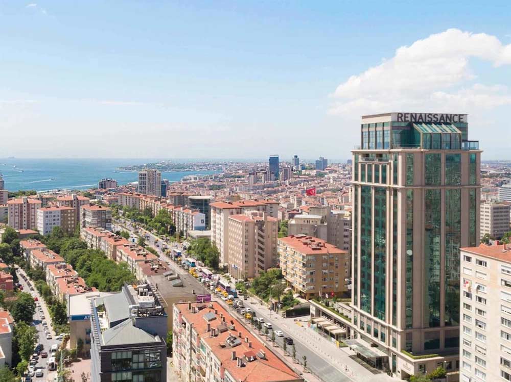 هتل رنسانس بسفروس استانبول | بر فراز تنگه بسفر + ویدیو