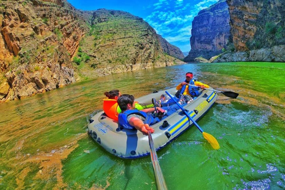 ادامه پلمب جاذبه های طبیعی به‌خاطر حجاب: این بار تنگه کافرین!