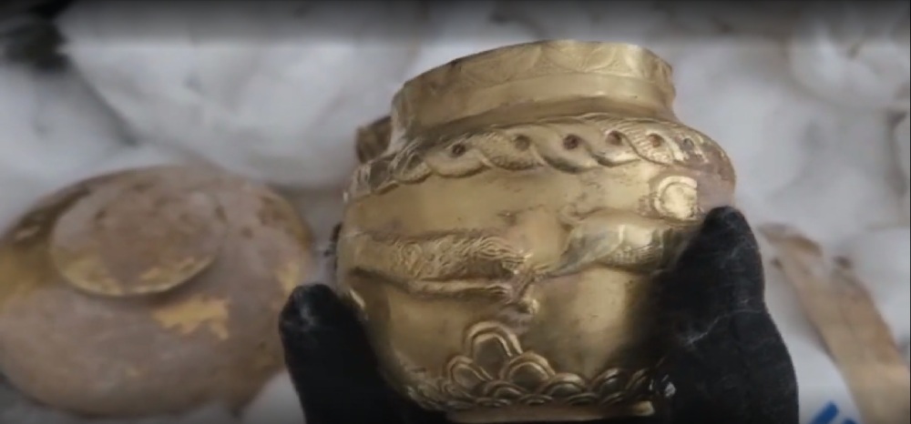 غارت گنجینه بزرگ از مهمترین مقبره باستانی کشور + ویدیو