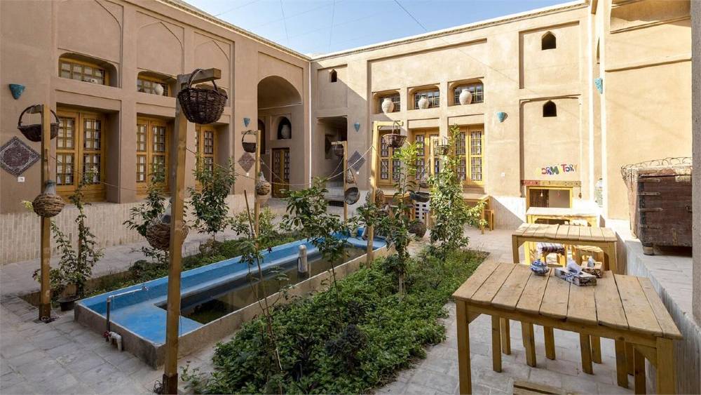 زلزله چند ریشتری در خانواده بومگردی ایران!