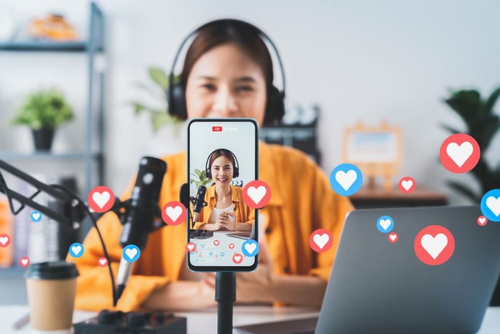 جریمه ۱۰ هزار درهمی ابوظبی برای اینفلوئنسرهای بدون مجوز!