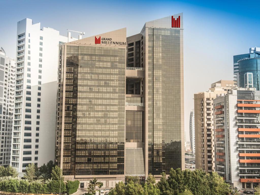 همه چیز درباره هتل Grand Millennium دبی