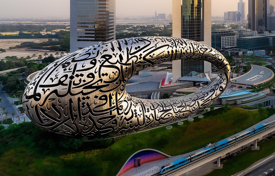 افتتاح رسمی موزه آینده دبی + ویدئو