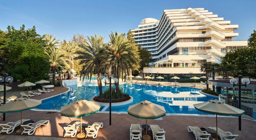 بهترین هتل های آنتالیا ۲۰۲۲ - هتل ریکسوس داون تاون