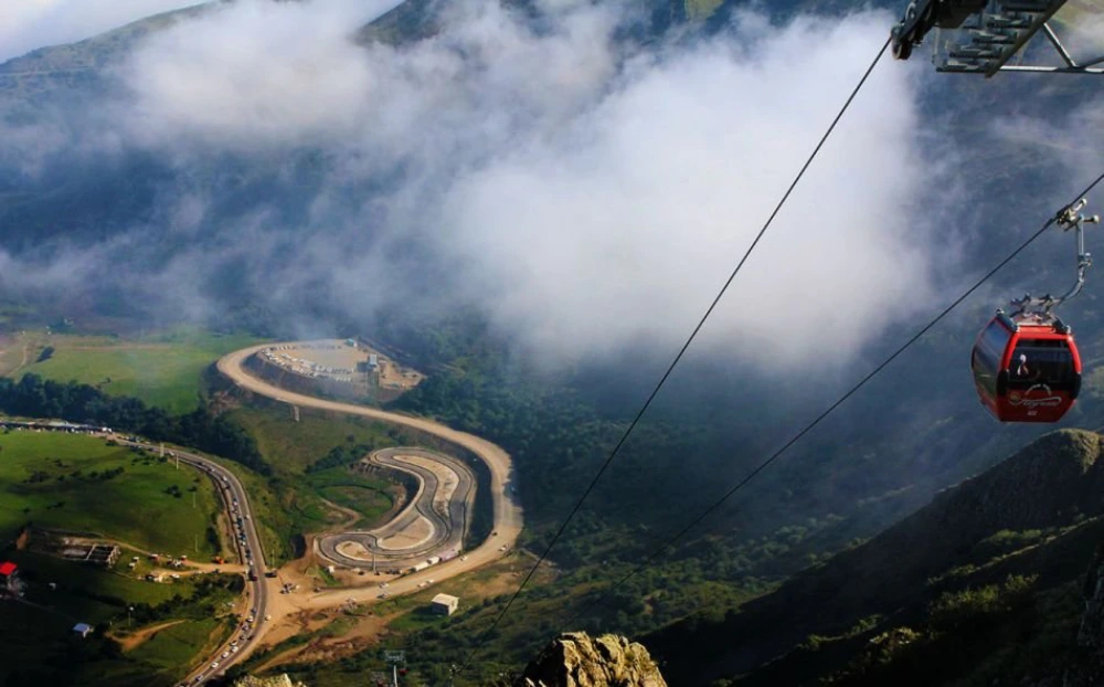 تابستان کجا بریم خنک باشد؟  تله کابین گردنه حیران