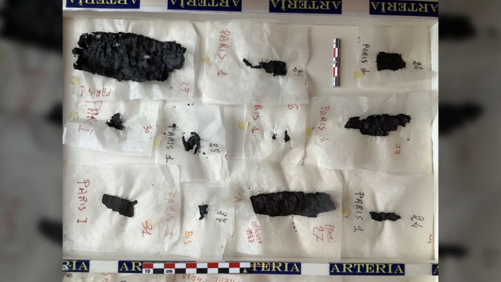 رمزگشایی کتاب گمشده ۲ هزار ساله با هوش مصنوعی + عکس