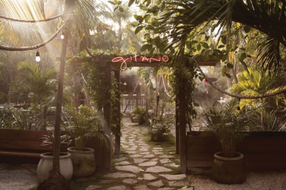 جی وان بیچ: مقصد ساحلی جدید دبی با ۱۳ رستوران استثنایی