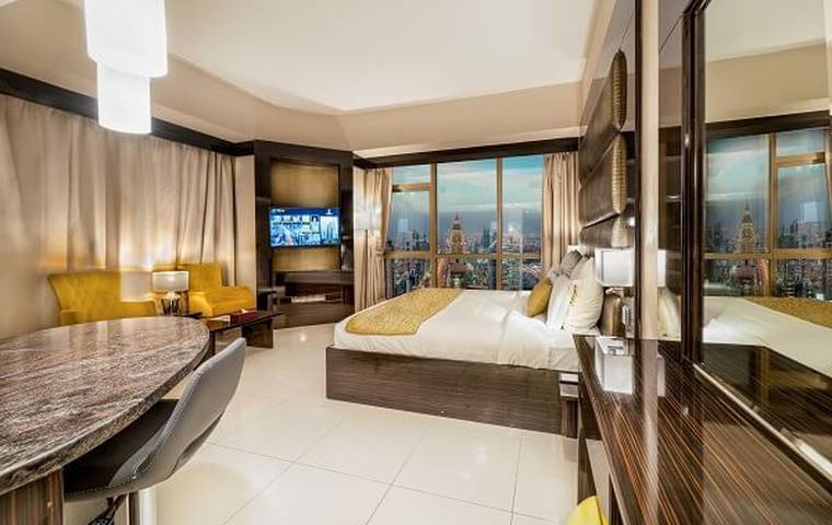 انواع اتاق‌ ها و سوئیت‌ های هتل جوورا - اتاق دلوکس با چشم انداز خیابان شیخ زاید