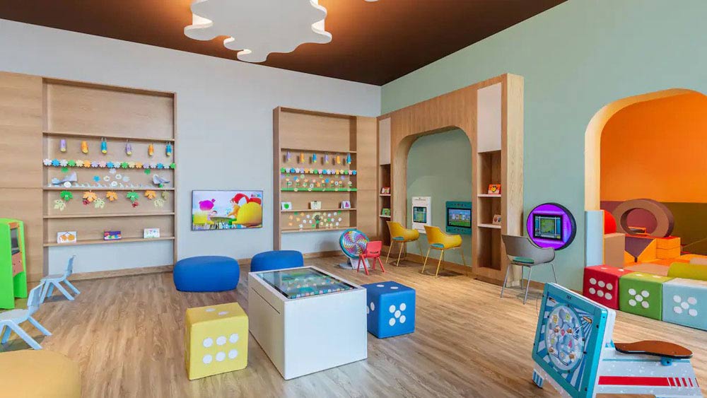 کلاب کودکان هتل همپتون هیلتون