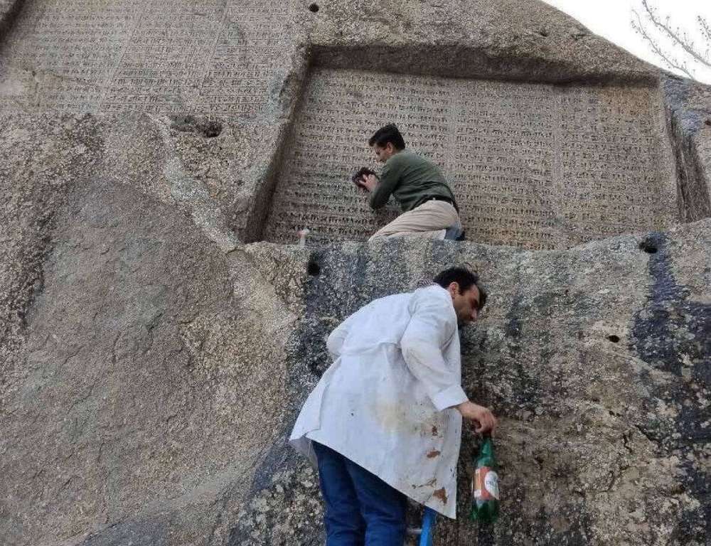 تخریب بناهای تاریخی در شب چهارشنبه‌سوری