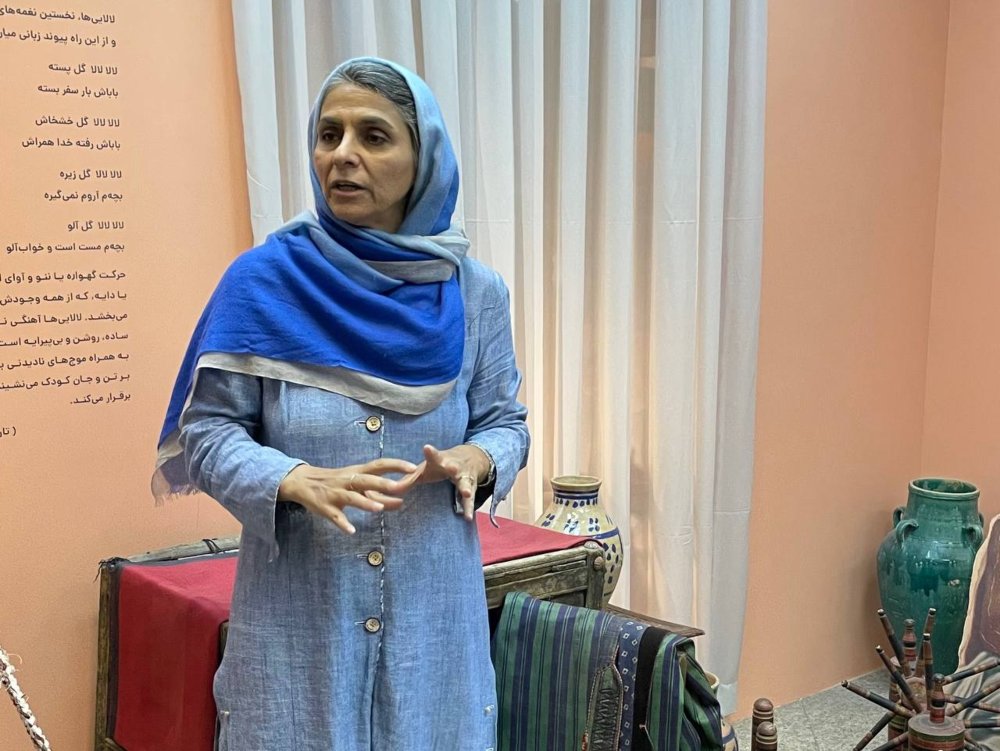 فرزانه طاهری مدیر موزه کودکی ایرانک