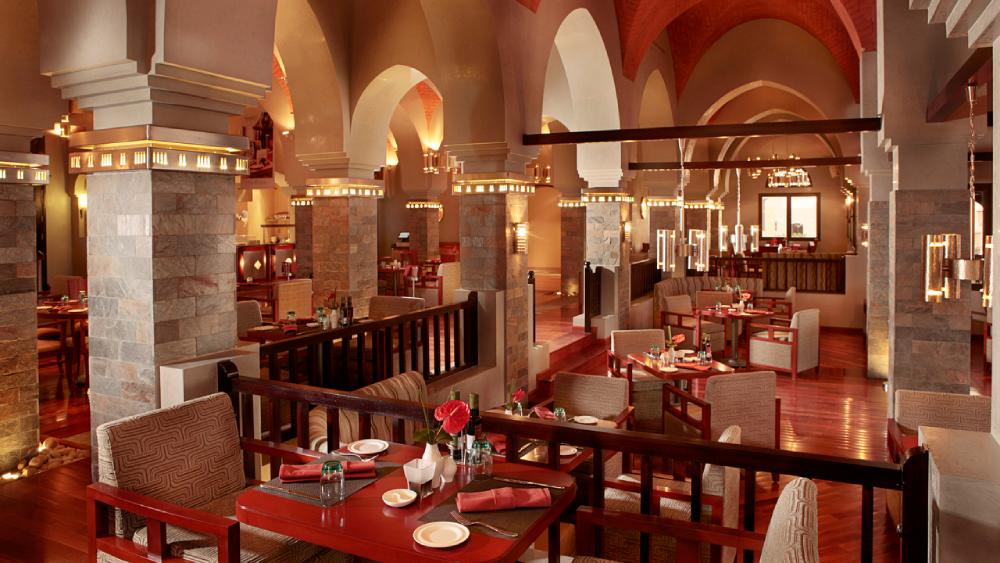 رستوران‌ها و خدمات پذیرایی هتل کاو روتانا رأس‌الخیمه - رستوران Basilico