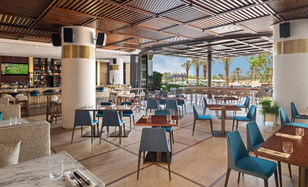 رستوران‌ ها و خدمات پذیرایی هتل جبل علی پالم تری کورت - رستوران Republik