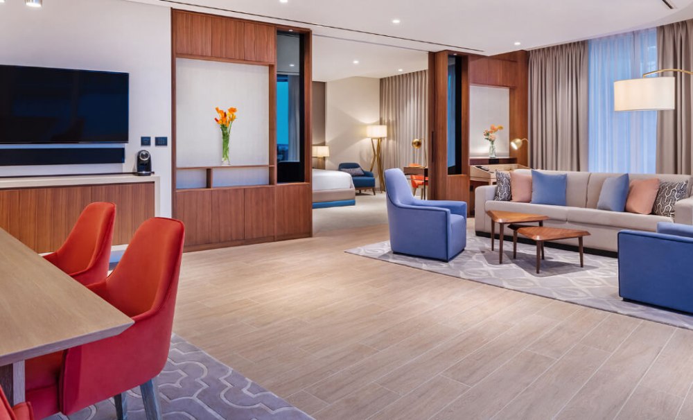 انواع اتاق ها و سوئیت های هتل جبل علی Lake View