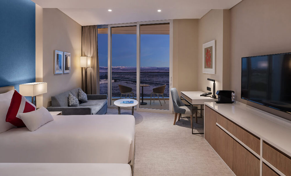 انواع اتاق ها و سوئیت های هتل جبل علی Lake View - اتاق با چشمانداز ریزورت