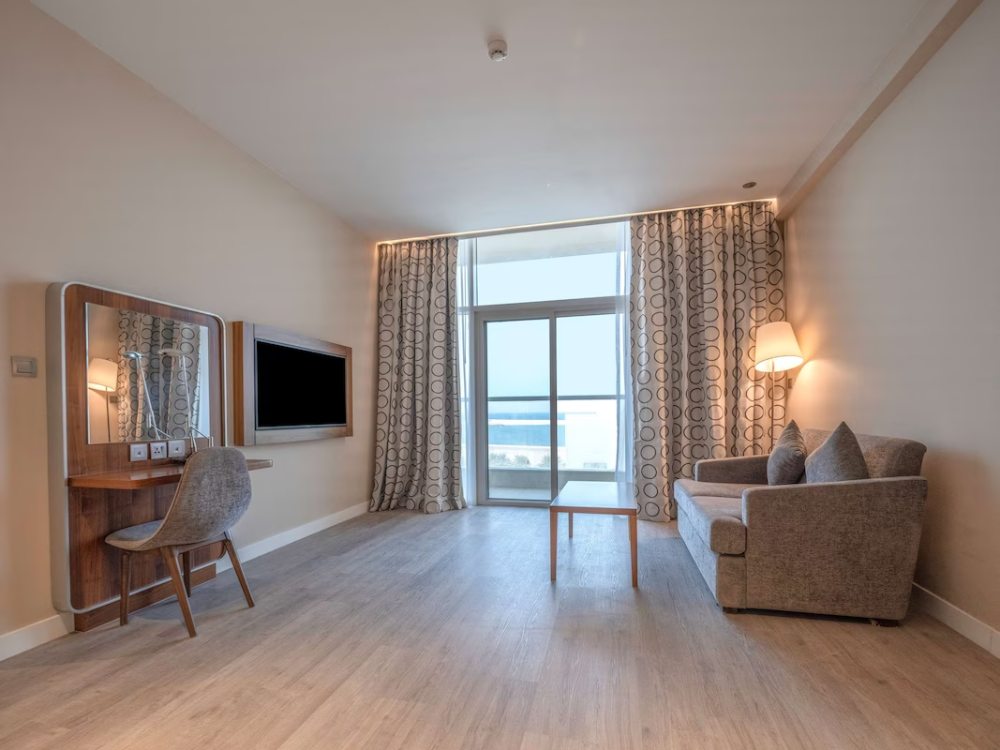 انواع اتاق‌ های هتل رادیسون رأس‌الخیمه - سوئیت یک خوابه