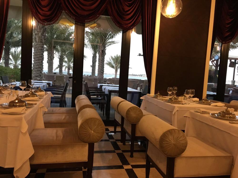 seven heights - رستوران لاله زار