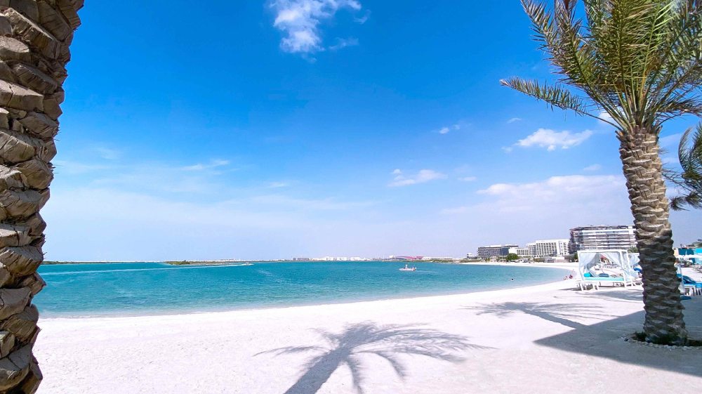 مناطق دیدنی ابوظبی - ساحل یاس