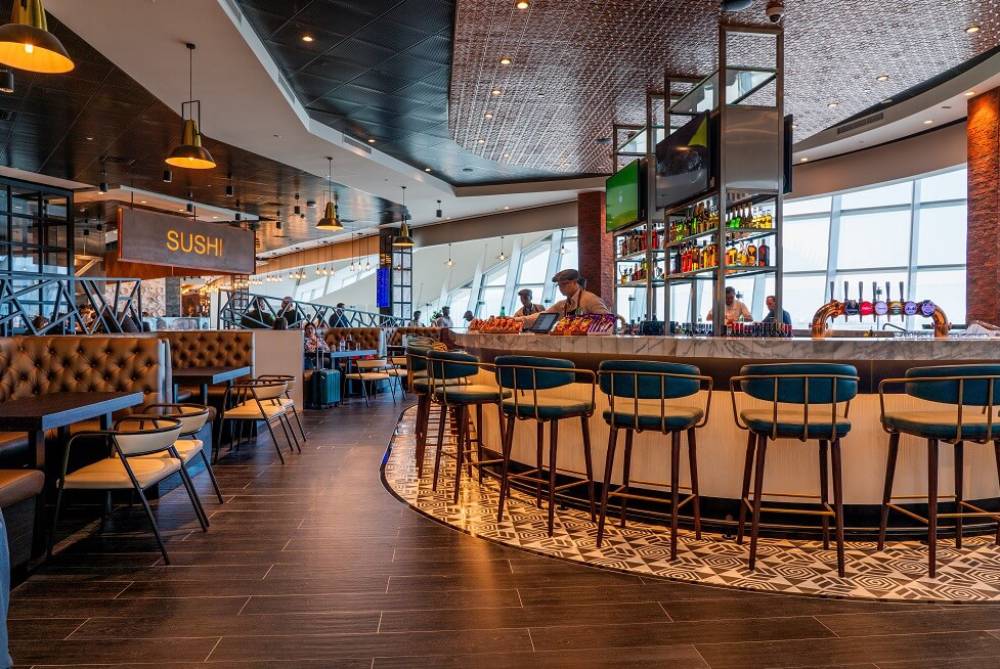 رستوران ها و کافه های فرودگاه بین المللی شیخ زاید