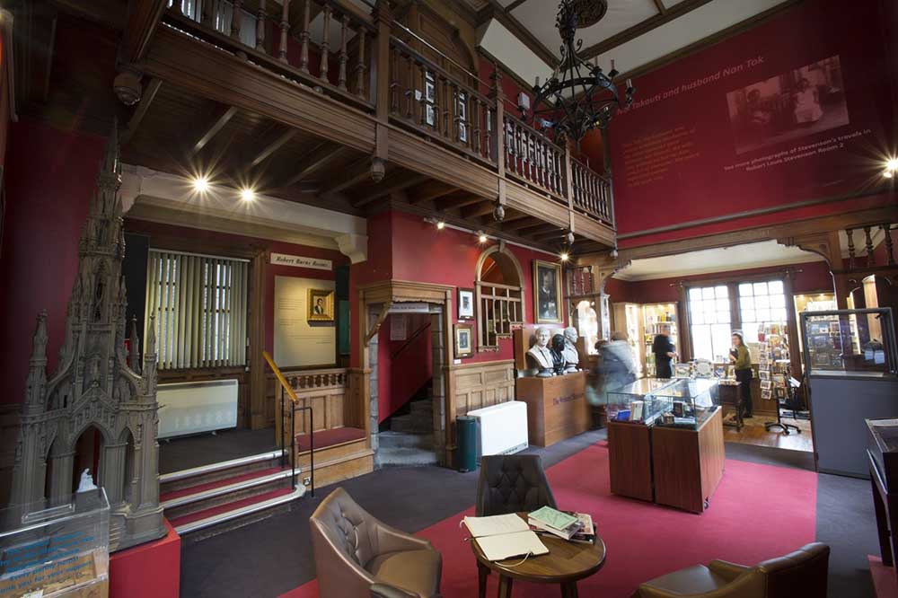 گردشگری ادبی در جهان - موزه نویسنده در ادینبوزگ