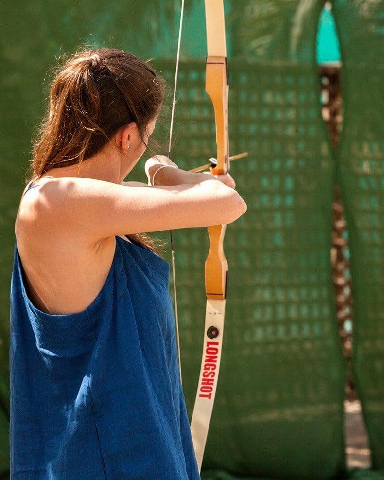 امکانات و تفریحات هتل Six Senses زیغی بی - تیراندازی با کمان