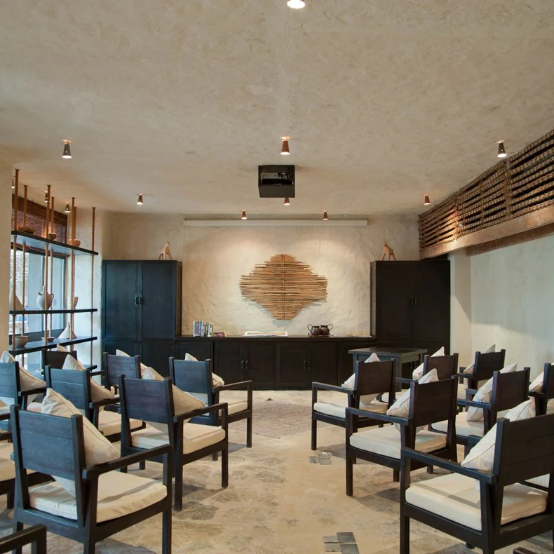 امکانات و تفریحات هتل Six Senses زیغی بی - فضاهای برگزاری جلسات