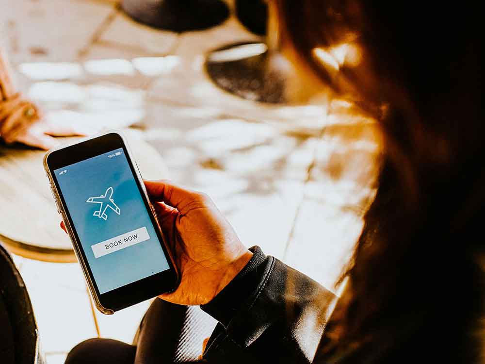 تاثیر اینترنت در توسعه گردشگری و هتلداری