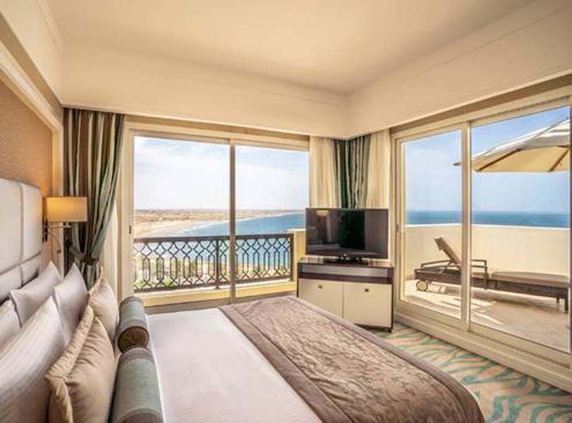 سوییت های هتل ریکسوس باب البحر