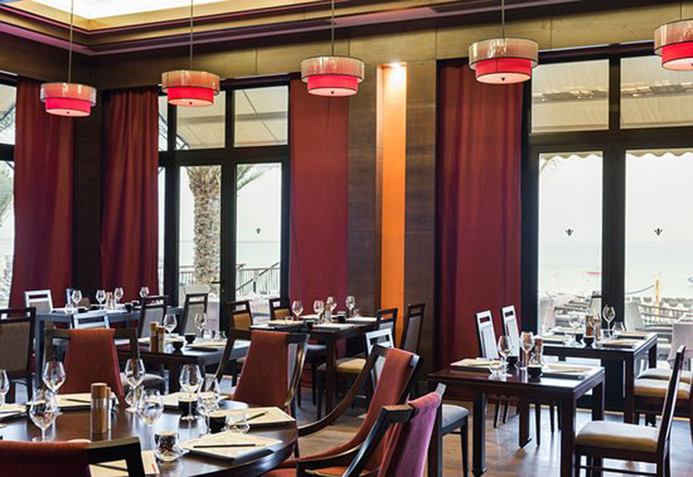 رستوران هتل Rixos bab al bahr