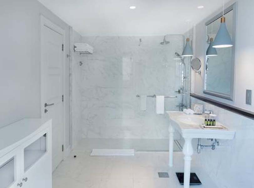 سوییت های هتل ریکسوس باب البحر