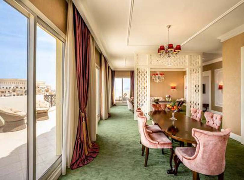 سوییت های هتل 5 ستاره ریکسوس باب البحر